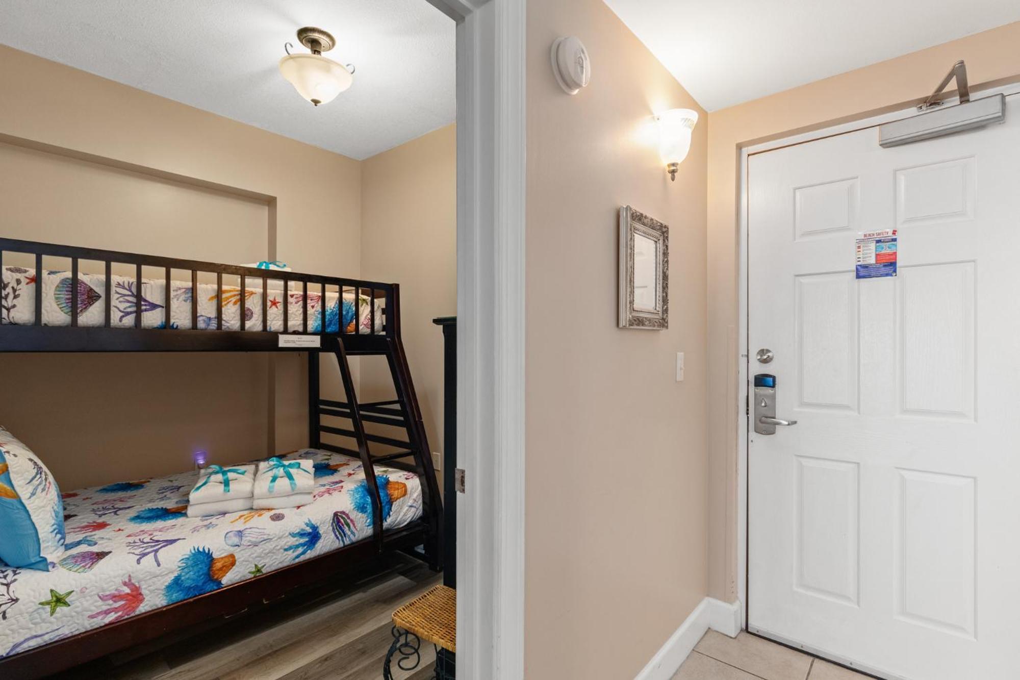 Gulf Front Master Br In Sunrise Beach With Amazing Views! Sleeps 7! Panama City Beach Eksteriør bilde