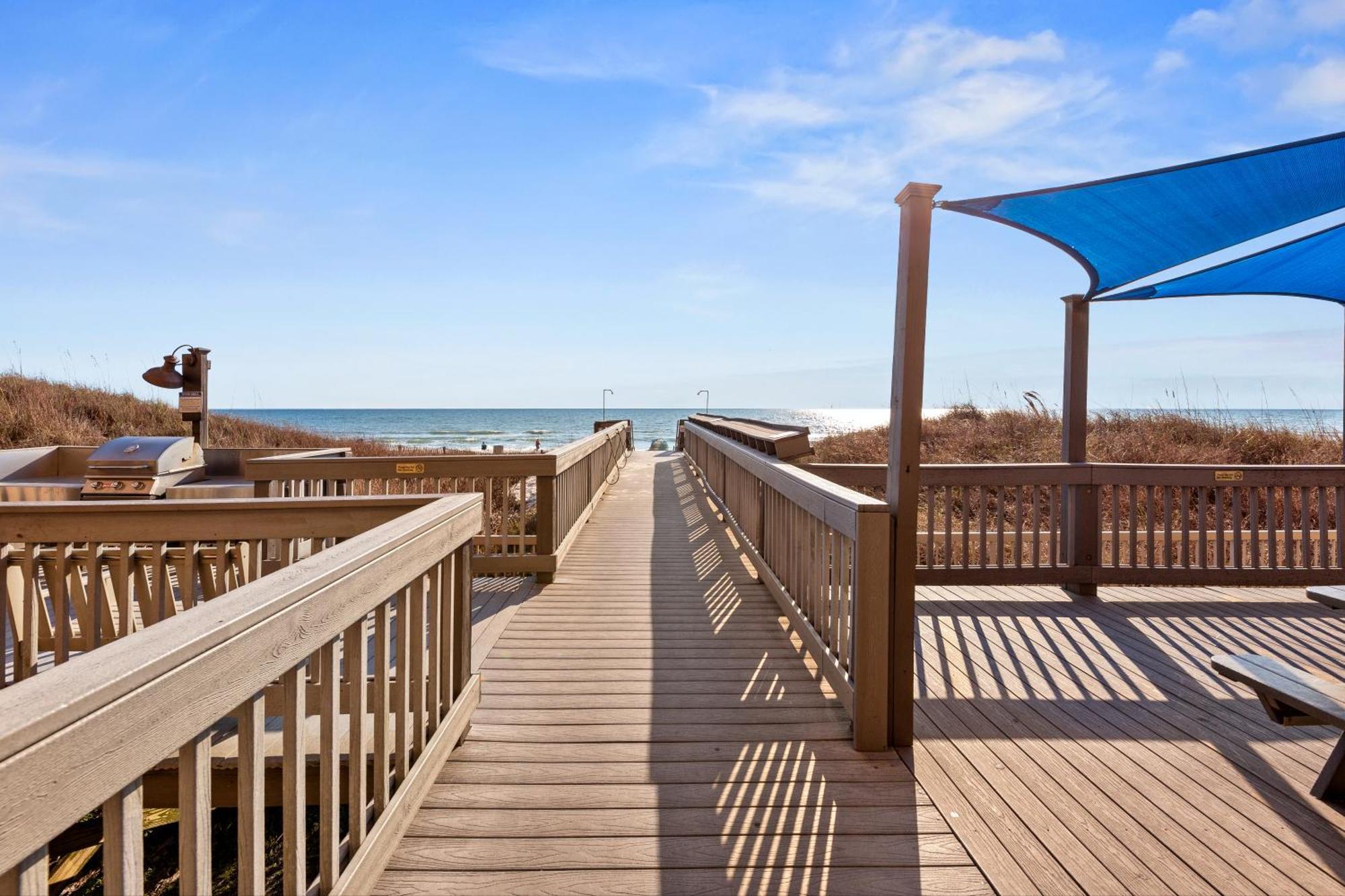 Gulf Front Master Br In Sunrise Beach With Amazing Views! Sleeps 7! Panama City Beach Eksteriør bilde